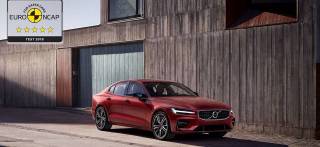 Πεντάστερα τα Volvo S60 και V60 στις δοκιμές ασφαλείας του EuroNCAP