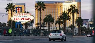 Το θρυλικό ηλεκτρικό MINI στο «Μυθικό Las Vegas»