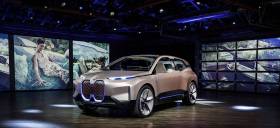 Το BMW Vision iNEXT γιορτάζει την παγκόσμια πρεμιέρα του στο Λος Άντζελες