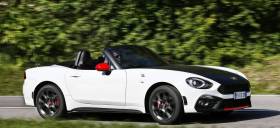 Τέλος εποχής για το Abarth 124 spider με μία καλή πράξη.